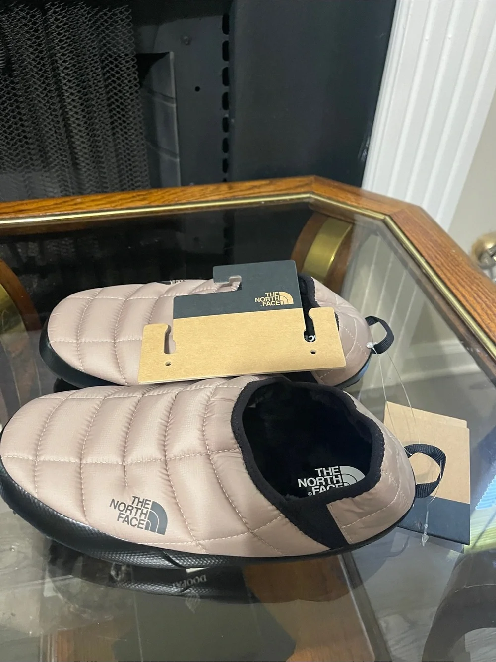 The North Face quilted slip